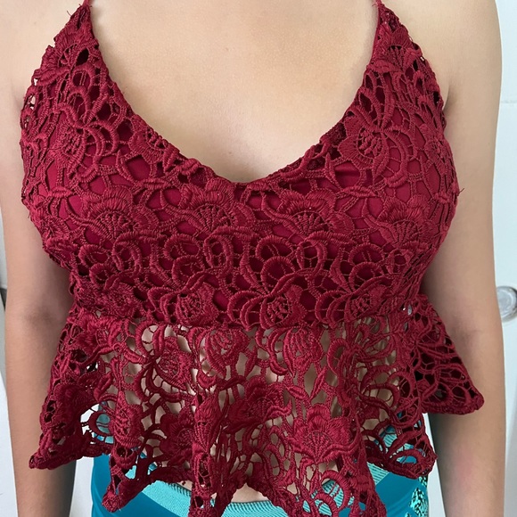 Cherry color crop top - Picture 2 of 3